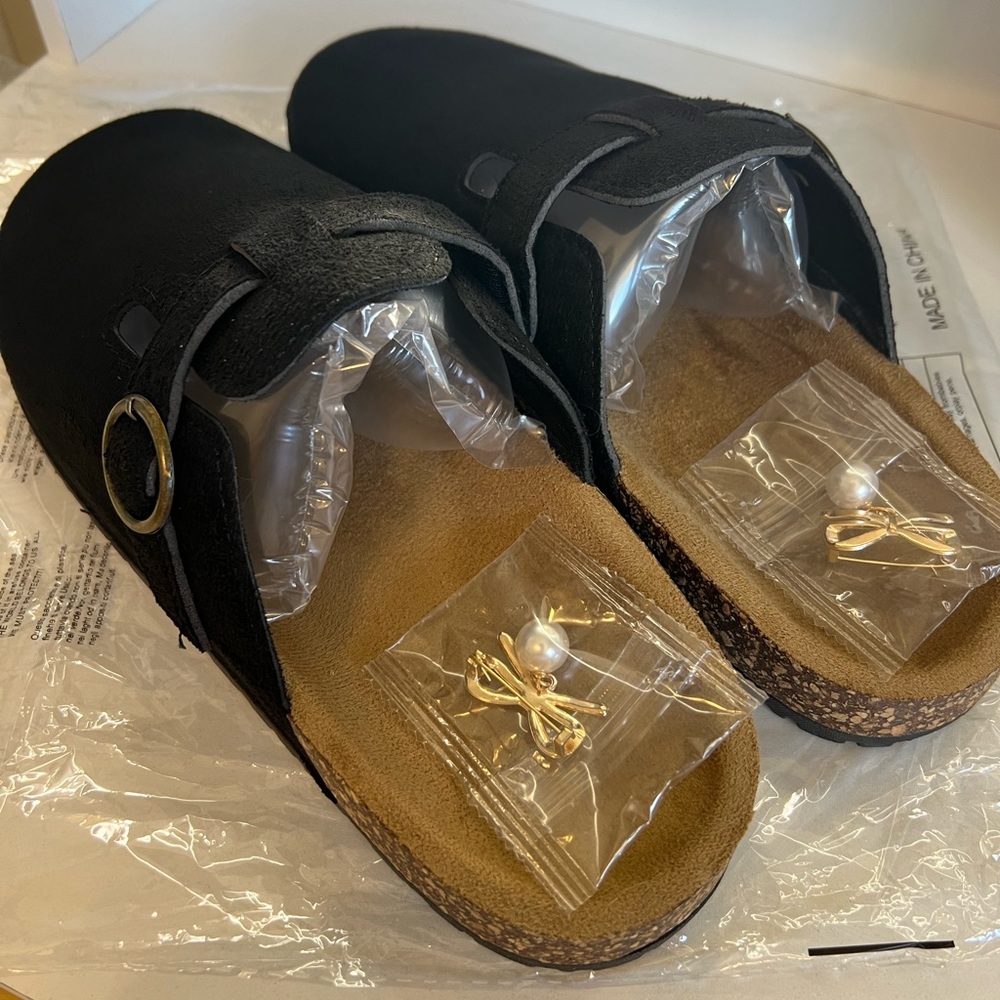 Elegant Black Women's Clog Slip On Shoes - Picture 7 of 9